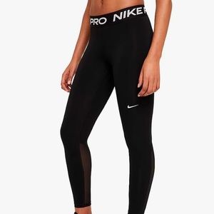Women Nike Pro Leggings